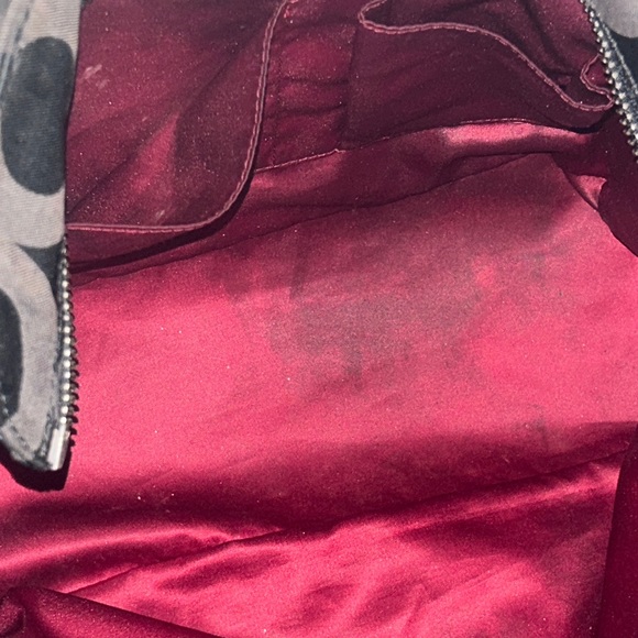 Coach (Rehab) Black Signature Chain/Leather Shoulder Bag - Picture 11 of 13